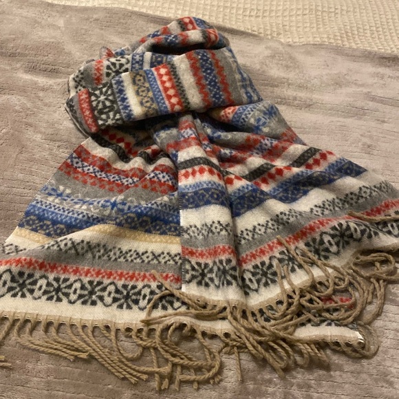 V.FRASS Cashmink Scarf - Picture 1 of 2